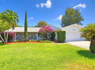 17700 Holly Brook Way, Boca Raton, FL 33487