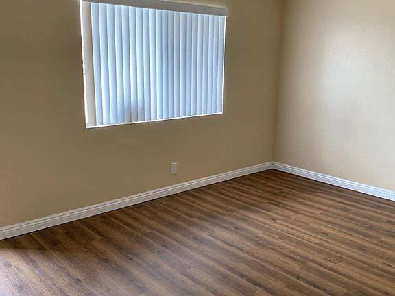 2nd image of 316 Avenida Miravella