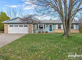 747 Marway St NW, Comstock Park, MI 49321