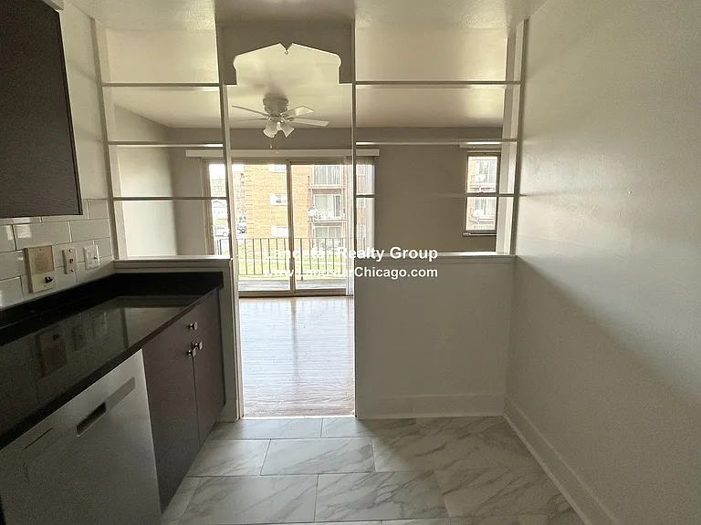 1026 S River Rd #2B — Photo 8