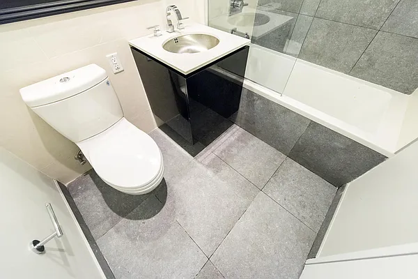 Rented by Nooklyn NYC LLC | media 74