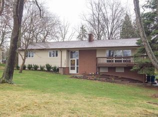 3766 Shellhart Rd, Barberton, OH 44203