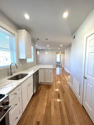 75 Winchester St Photo 1