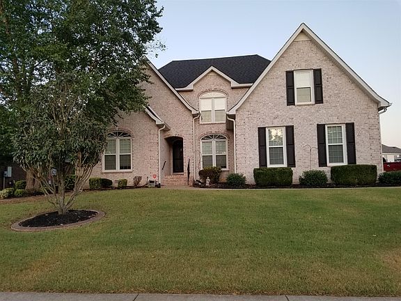 2nd image of 3076 Vicwood Dr