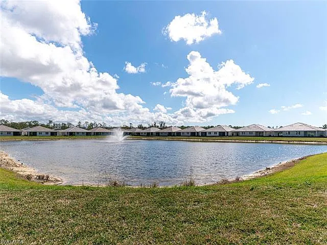 3 bed, 2.0 bath, 1503 sqft, $6,500 — Photo 4