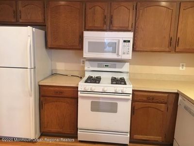384-1 Hampton Pl, Morganville, NJ, 07751
