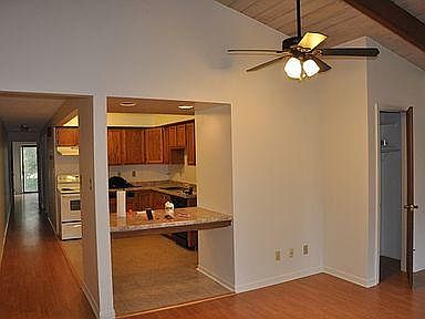 1st image of 426 Coyne St