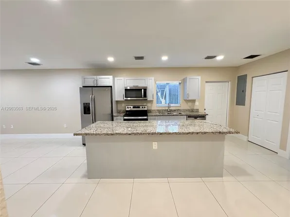 1770 NW 55th St #1, Miami, FL 33142