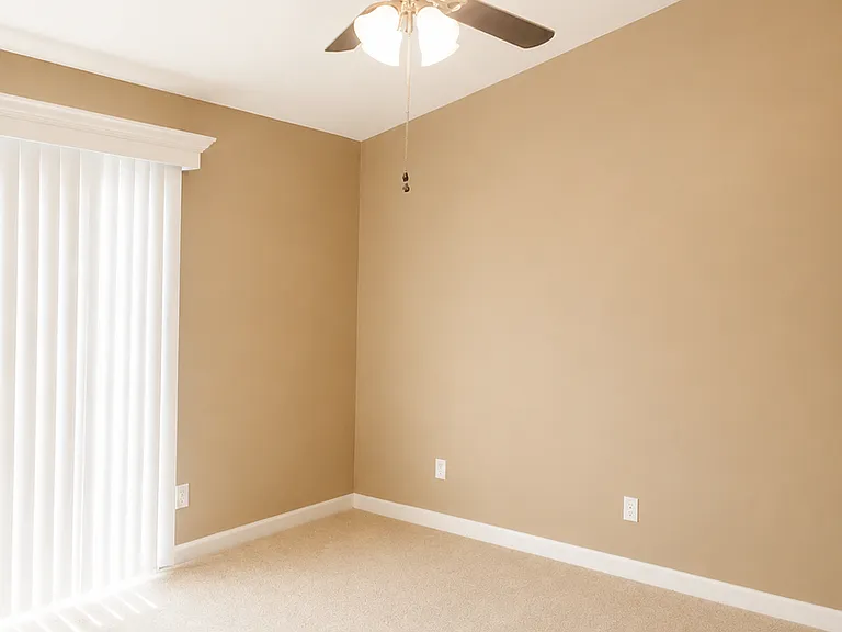 131 Wexford Dr #300 — Photo 35