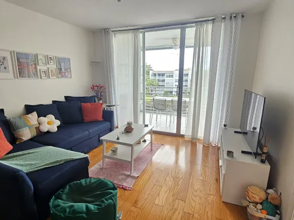9235 Lagoon Pl APT 412, Fort Lauderdale, FL 33324