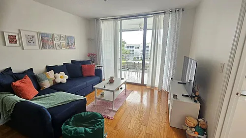 9235 Lagoon Pl Photo 1