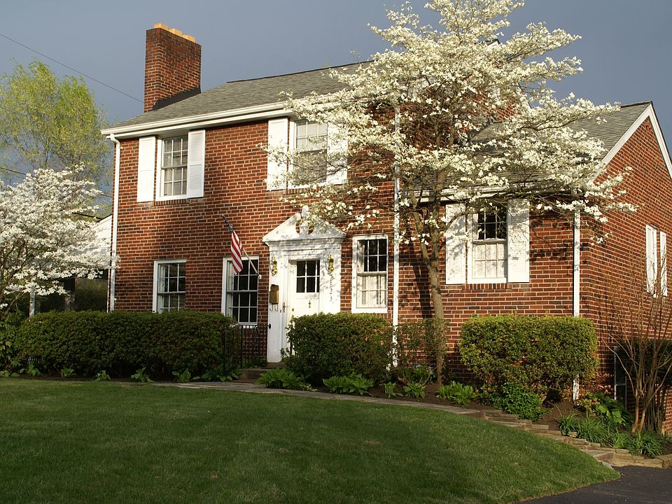 1st image of 2823 Brook Dr