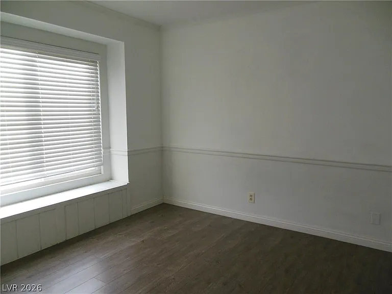7532 Parnell Ave — Photo 14