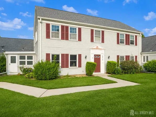 461 Revere Way #B, Monroe Township, NJ 08831