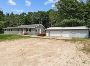 N9428 Highway 45, Clintonville, WI 54929