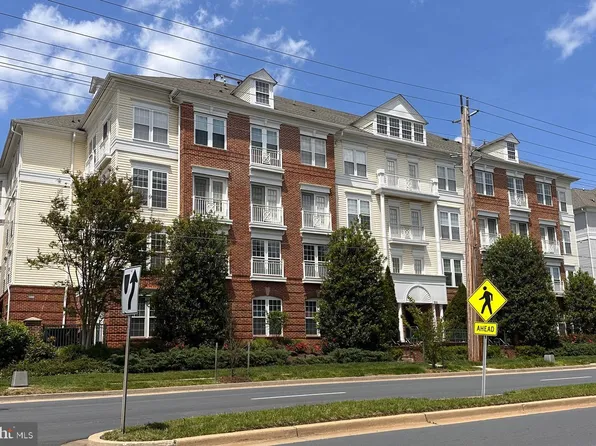 305 Redland Blvd APT 401, Rockville, MD 20850