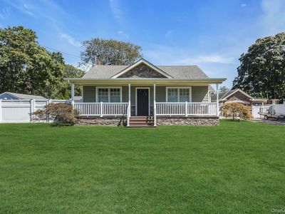 9 Arkays Avenue, East Islip, NY, 11730