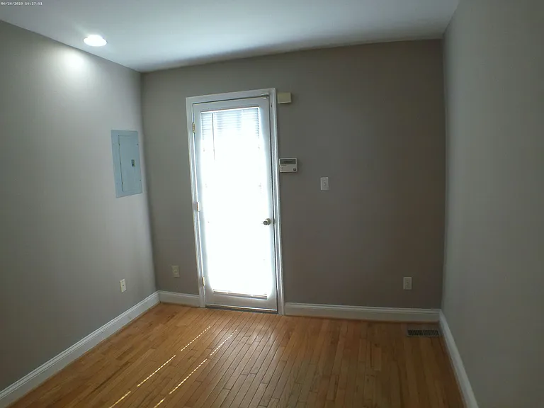 912 S Potomac St — Photo 19