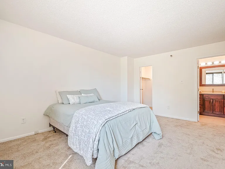 7401 Westlake Ter #215 — Photo 26