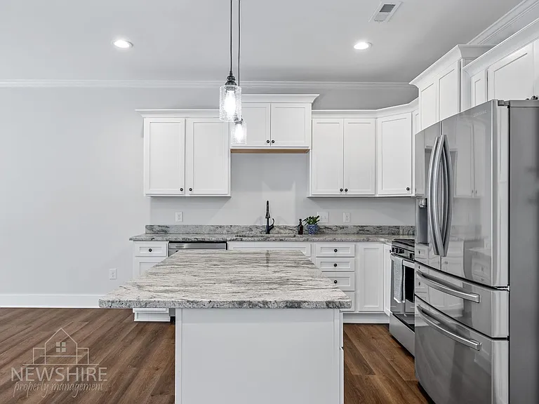 Townes at Converse Luxury Townhomes — Photo 33