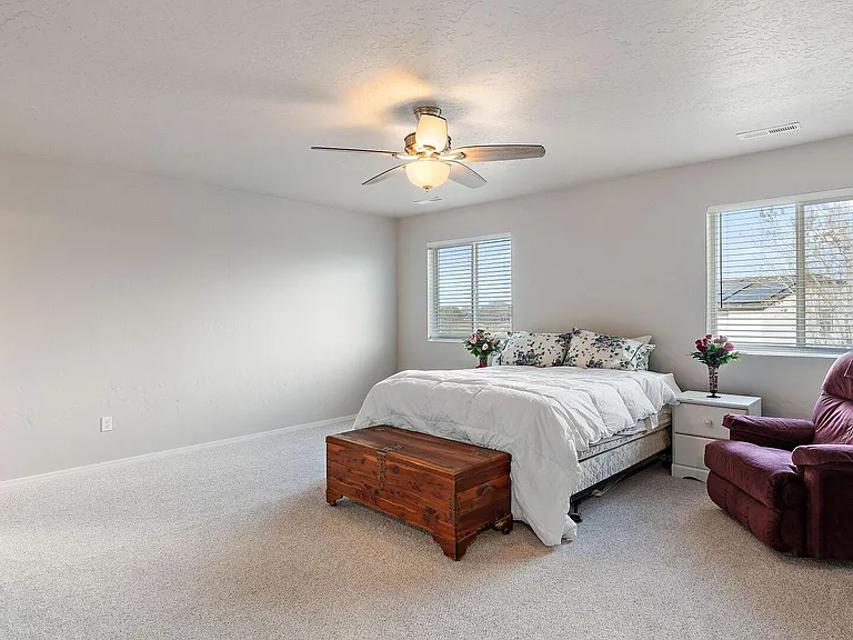 1077 N Bowknot Lake Pl — Photo 22