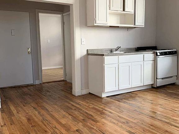 4th image of 2850 W 36th St APT 3F