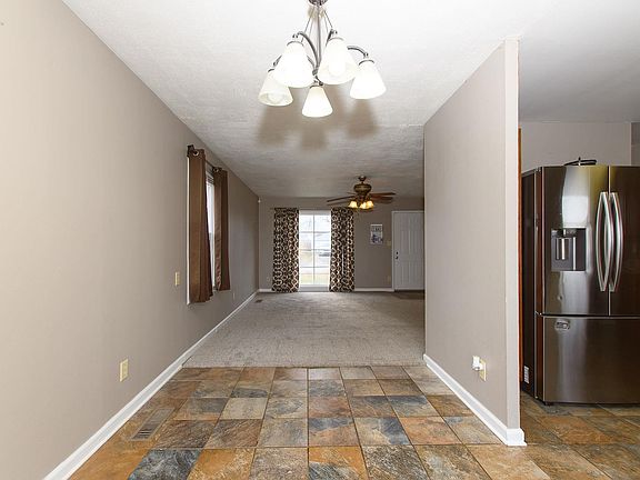 4th image of 1014 Elmhurst Dr