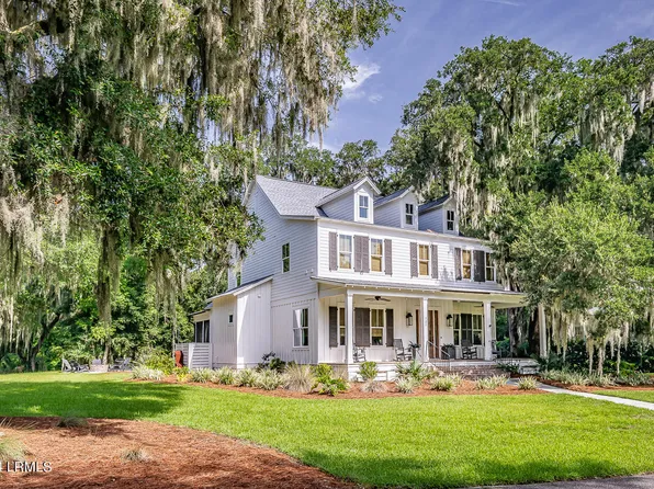 125 Coosaw Club Dr, Beaufort, SC 29907