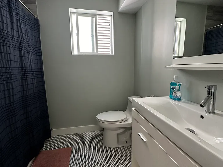 13 Ruthven St #2 — Photo 10