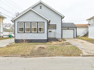 103 N Sycamore St, Creston, IA 50801