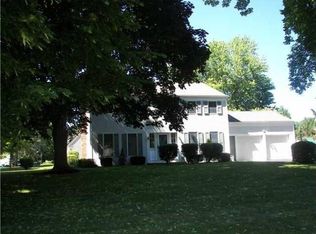 642 Cumberland Way, Webster, NY 14580