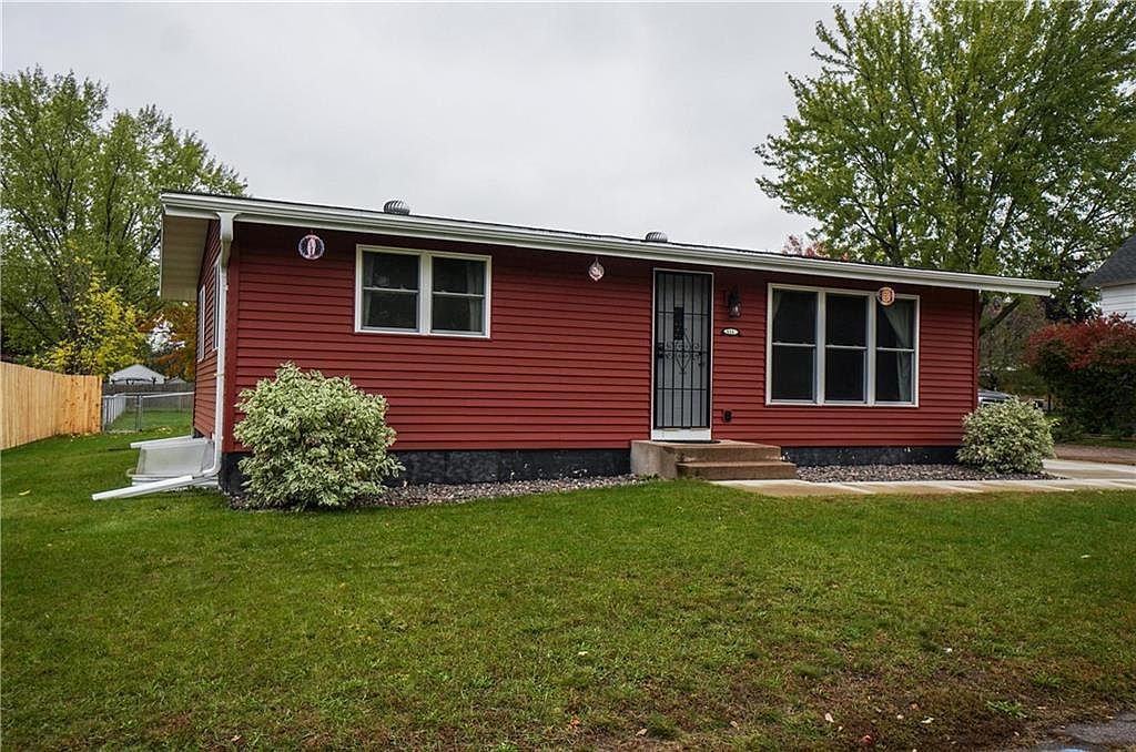 533 Chippewa Street Chippewa Falls WI 54729 Zillow