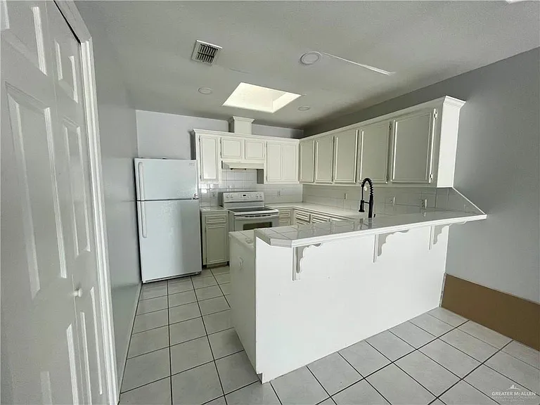 2302 Kimberly Ln — Photo 11