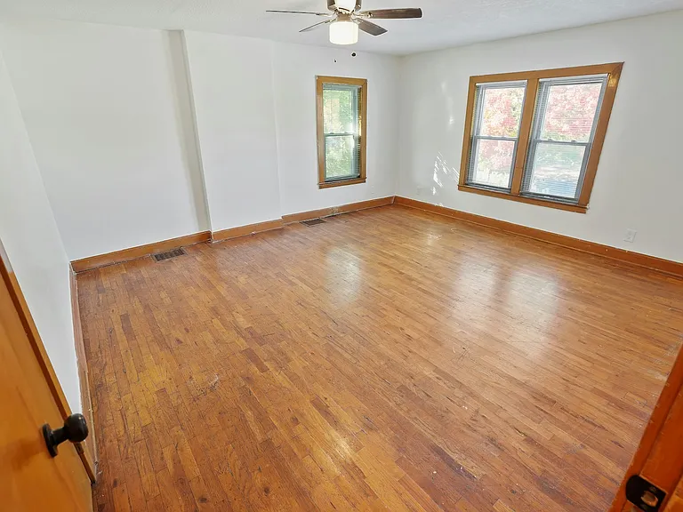 337 Garfield Ave #2 — Photo 17