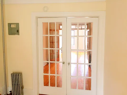 Rented by Rapid Realty Cobble Hill | media 19