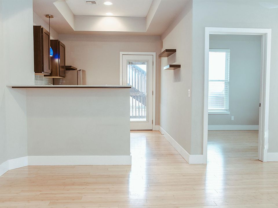 1st image of 800 NW 8th St APT 5