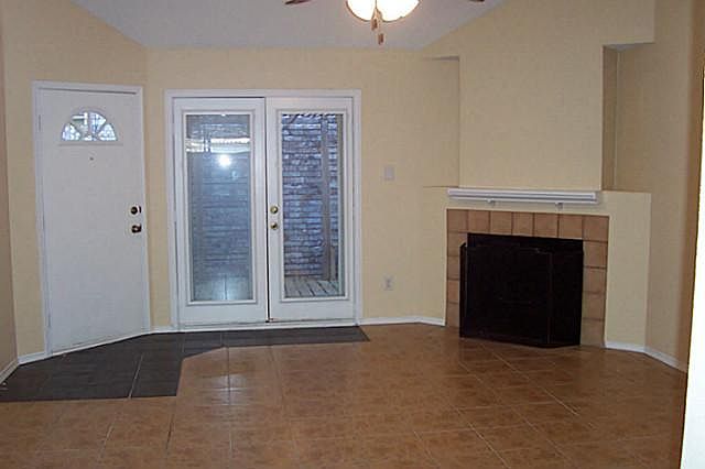 1st image of 1340 Daffodil Ln