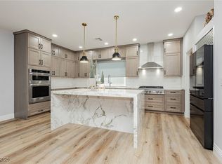 8095 Carpenter Creek Ave, Las Vegas, NV 89113