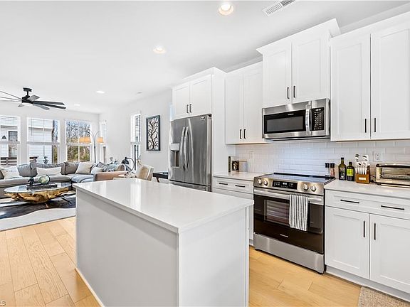 5th image of 1130 Pegram Crossing Dr