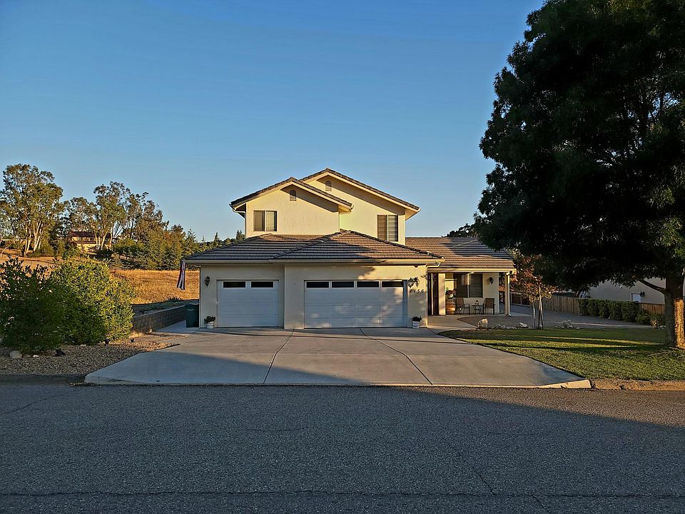 1st image of 2156 Holly Dr