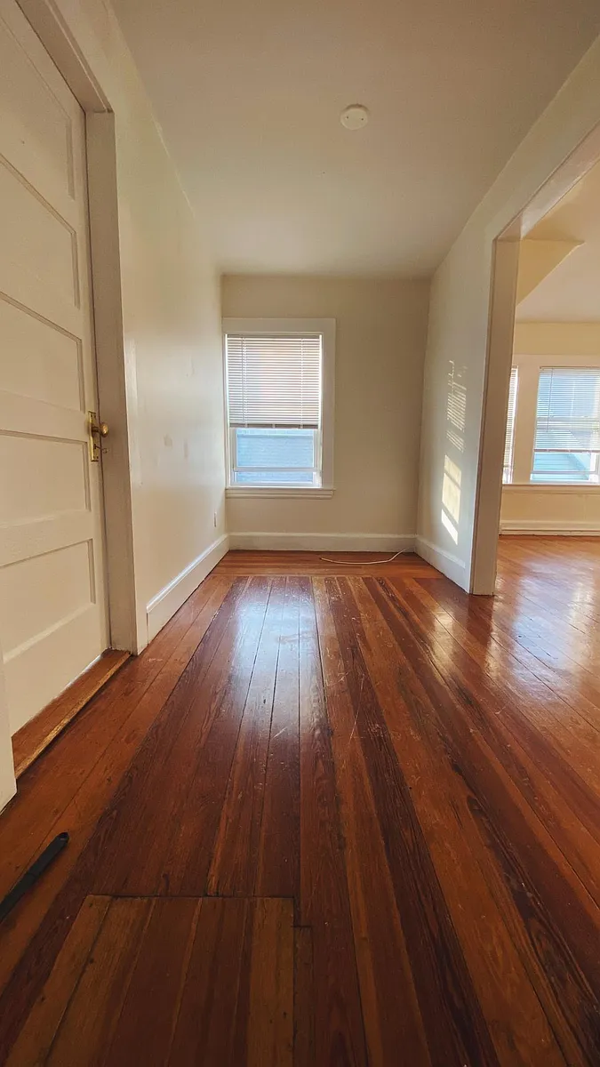 Hallway - can be use as office area. - 57 Mount Vernon St #3