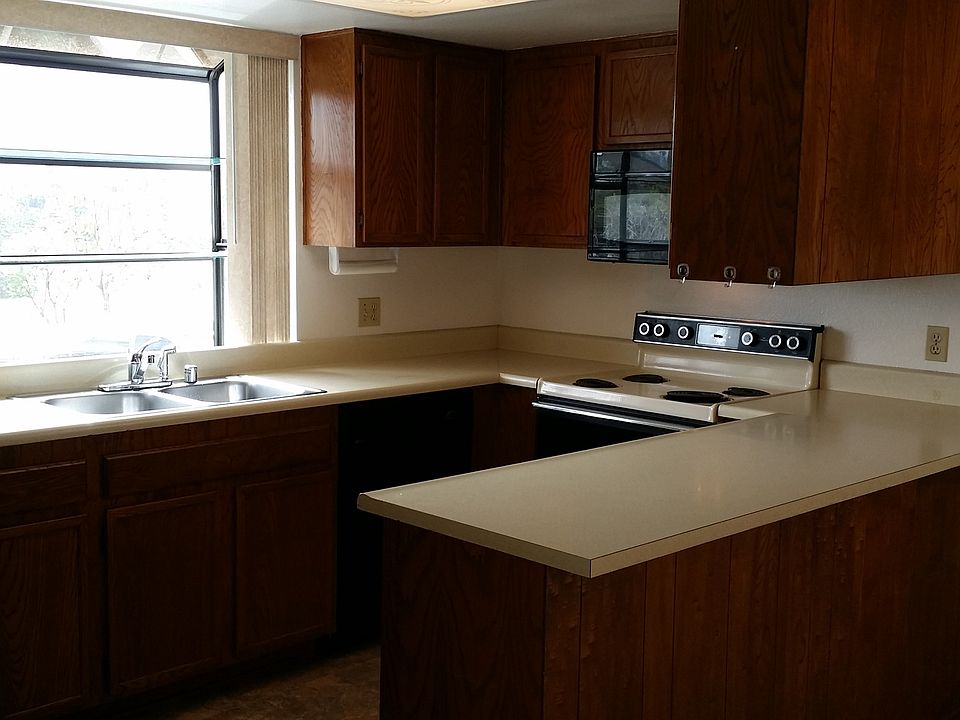 1st image of 440 Citracado Pkwy Unit 18