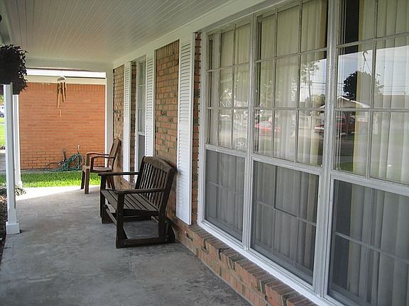 2nd image of 1912 Firwood Dr