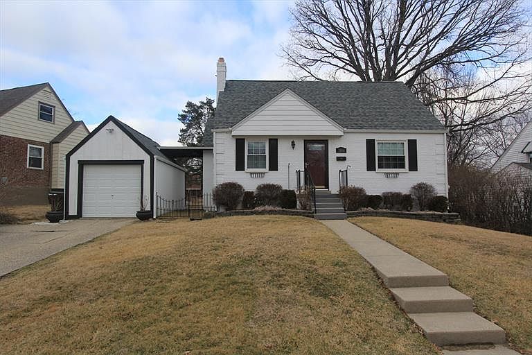 1st image of 5586 Raceview Ave