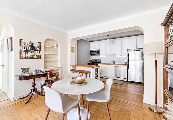 3rd image of 601 E 19th St APT 1T