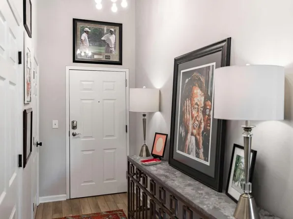 269 N Hull St APT 207, Athens, GA 30601