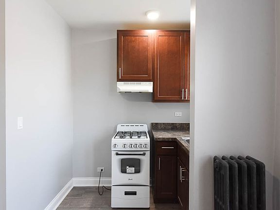 4th image of 4031 N Kenmore Ave Unit 413