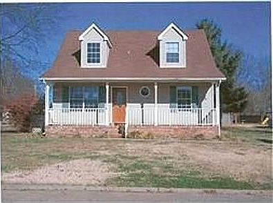 1st image of 220 E Morris Dr