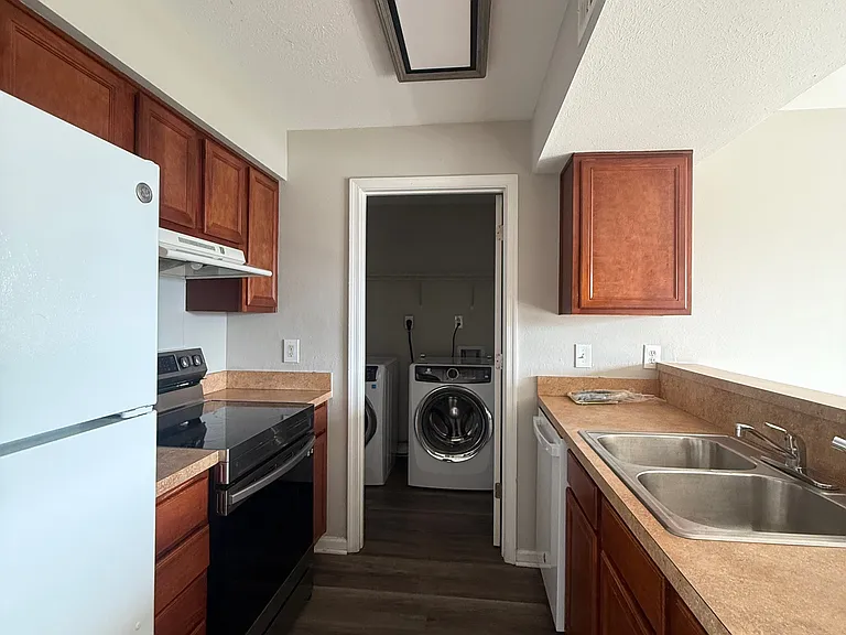 11256 Torrie Way — Photo 37