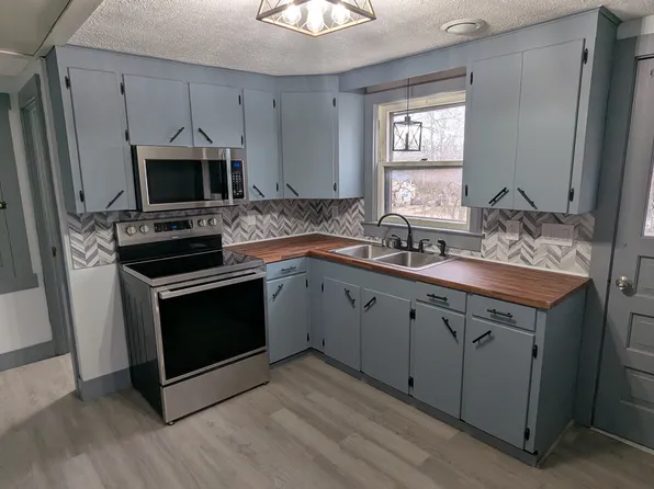 321 1/2 Virginia Ave, Ashland, OH 44805